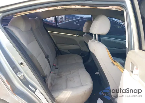 2019 Hyundai Elantra Sel z USA, uszkodzony, nr VIN KMHD84LF7KU743151